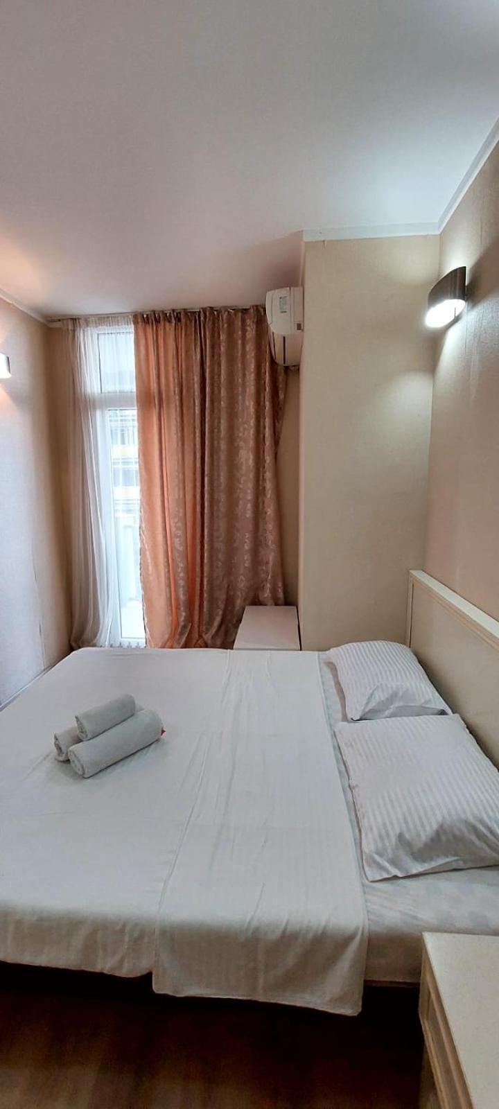 Aparthotel In Orbi Sea Towers Батуми Екстериор снимка